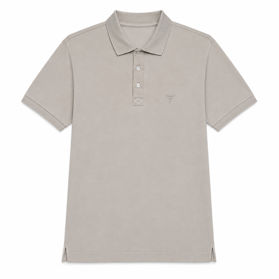 Camisa Polo Feminina Moiadeiros areia — foto tratada em fundo branco