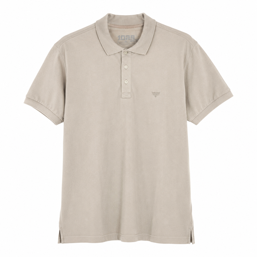 Camisa Polo Moiadeiros — Areia — vista frontal em fundo branco