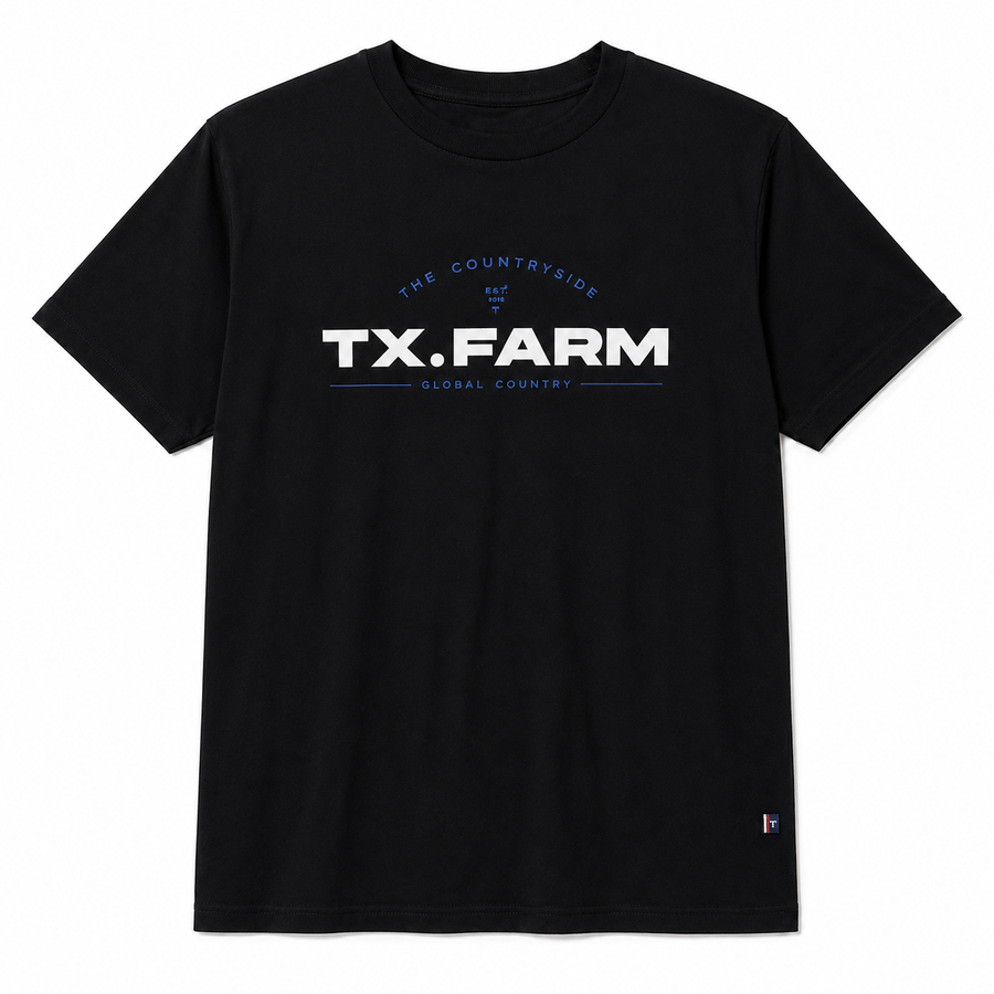 Camiseta Texas Farm Preta Caixa Alta — foto tratada